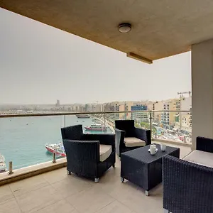contemporary-luxury-apartment-with-valletta-and-harbour-views.qawrahotelsmalta.org/